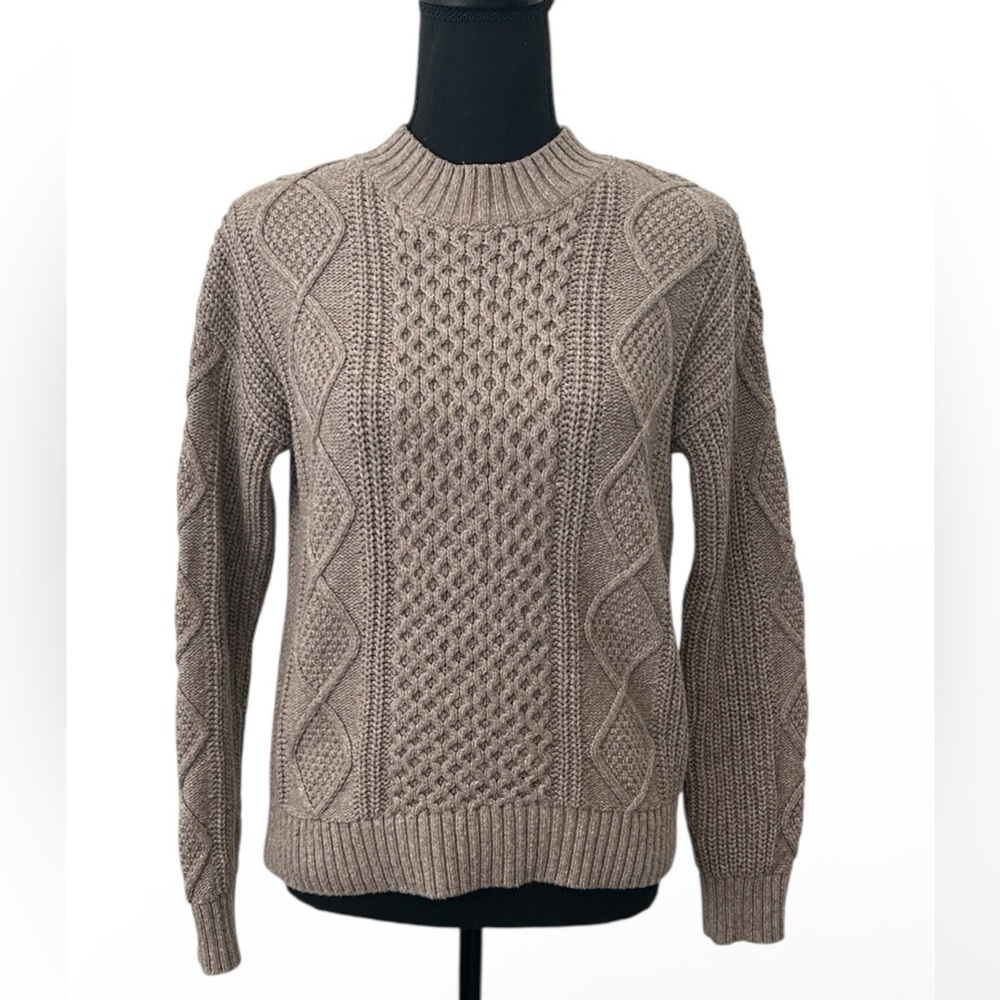 BR Fishermen style sweater- like new!